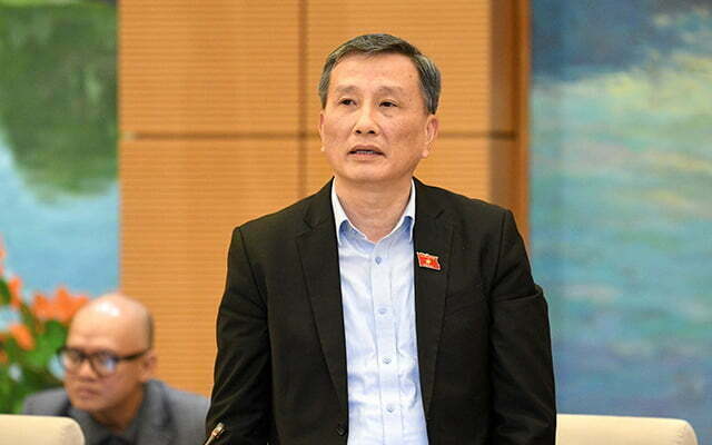 Chủ nhiệm Ủy ban Khoa học, Công nghệ, Môi trường Quốc hội Lê Quang Huy phát biểu ý kiến

